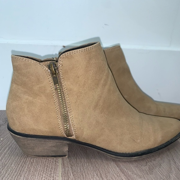 Tan Suede Chelsea Boots - Picture 2 of 3